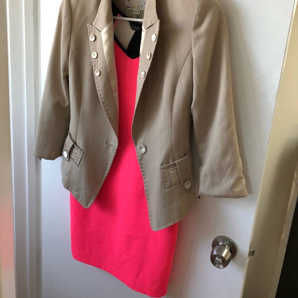 Pink,white, black Dresses. Great 👍 condition. - Picture 8 of 8